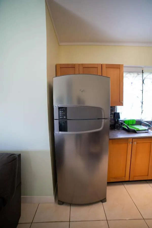 بيت للعطل Nickels Garden Villas مونتيغو باي